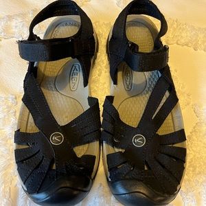 KEEN Women's Clearwater CNX Lightweight Sandals